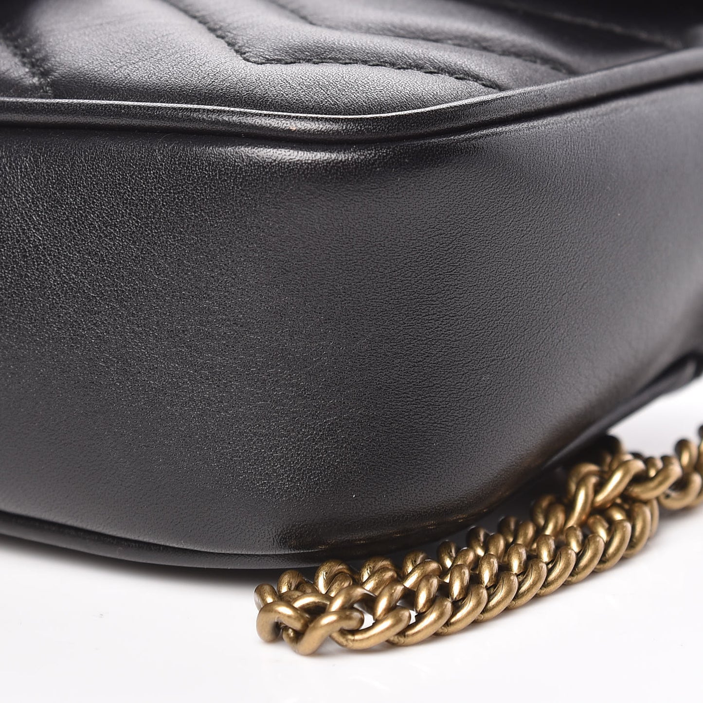 Calfskin Matelasse Super Mini GG Marmont Shoulder Bag Black