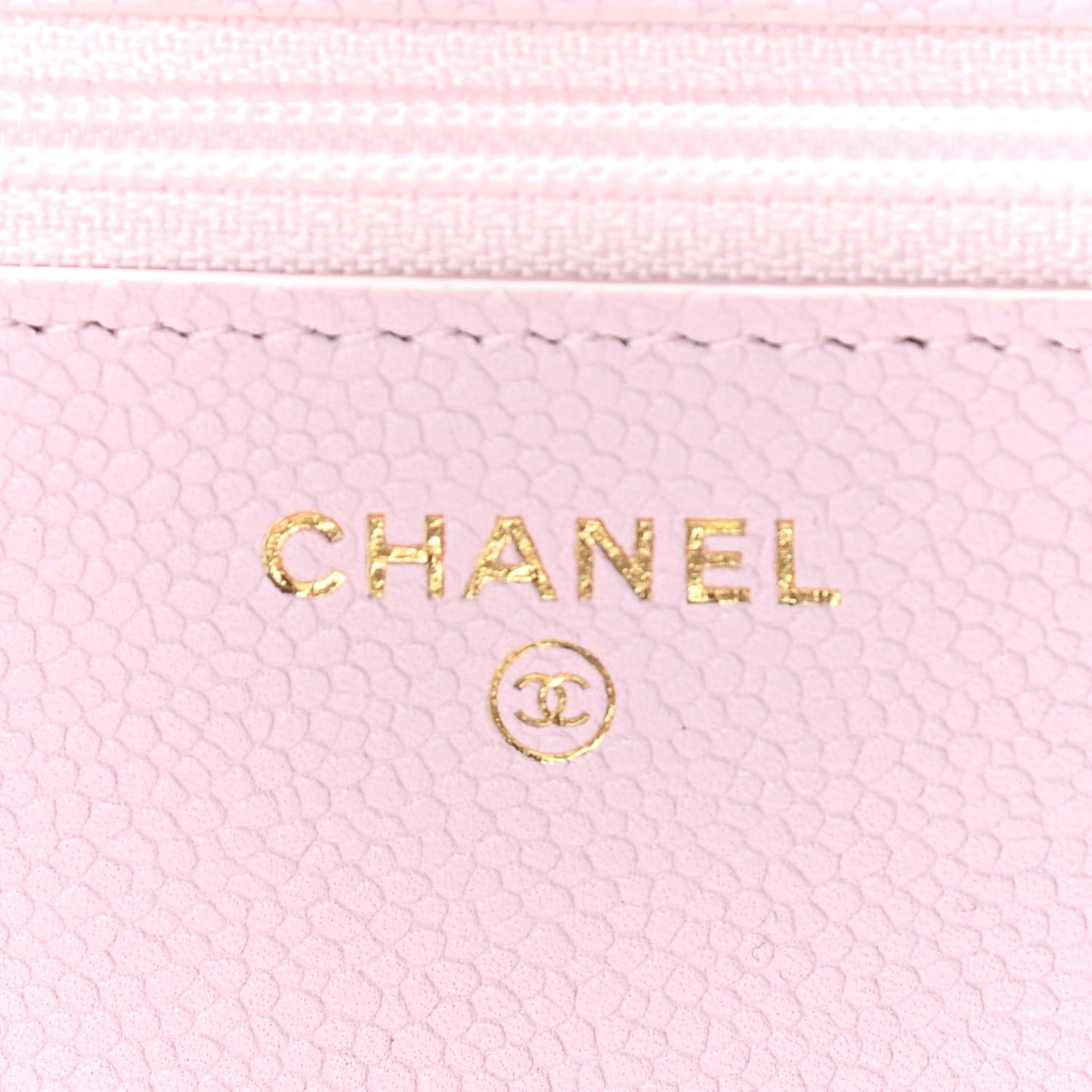 Caviar Quilted Tiny CC Wallet On Chain WOC Light Pink