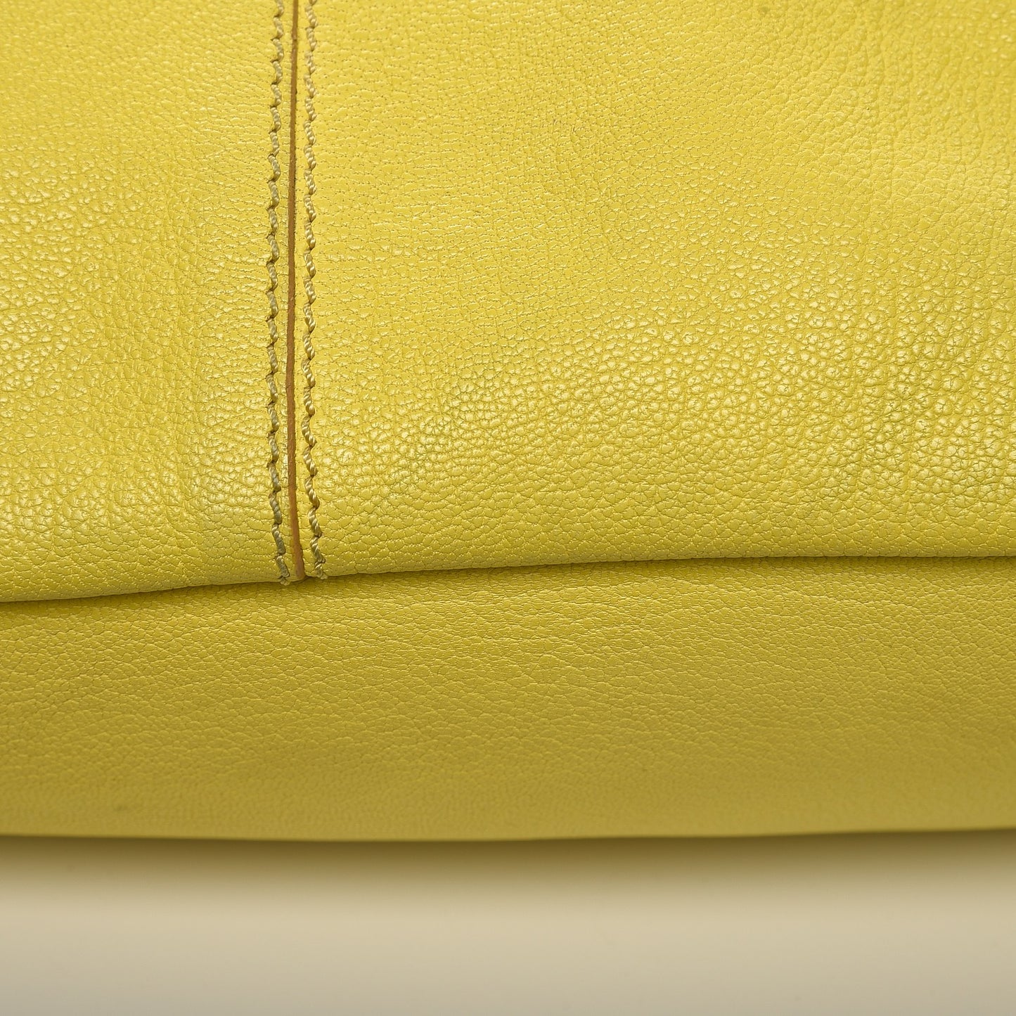 Sugar Goatskin Medium Nightingale Yellow