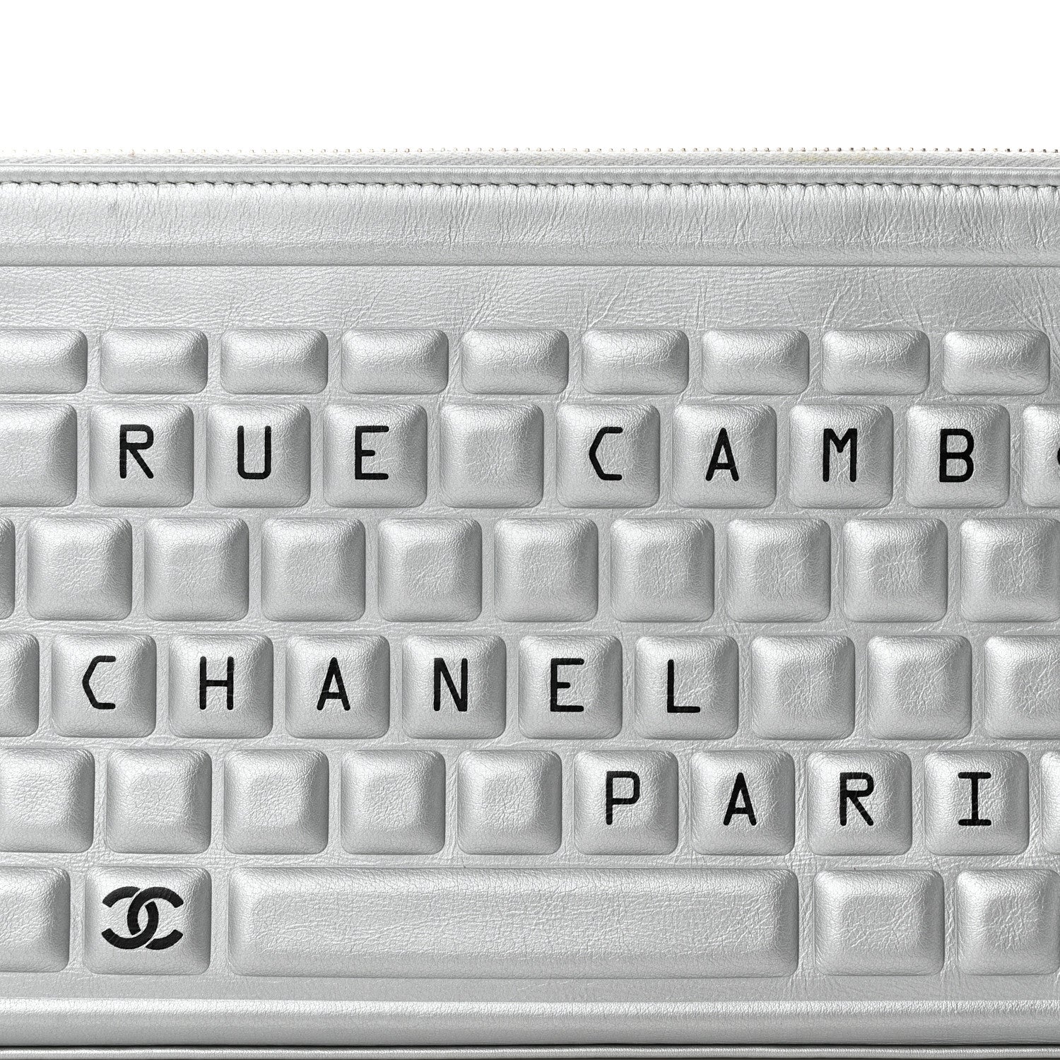 CHANEL キーボードデザイン ポーチ Chanel Metallic Calfskin Keyboard Pouch Silver 1325722 – FASHIONPHILE