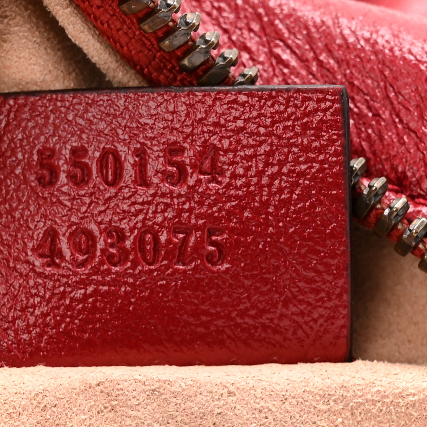 Glazed Calfskin Matelasse Heart Mini GG Marmont Round Shoulder Bag Romantic Cerise