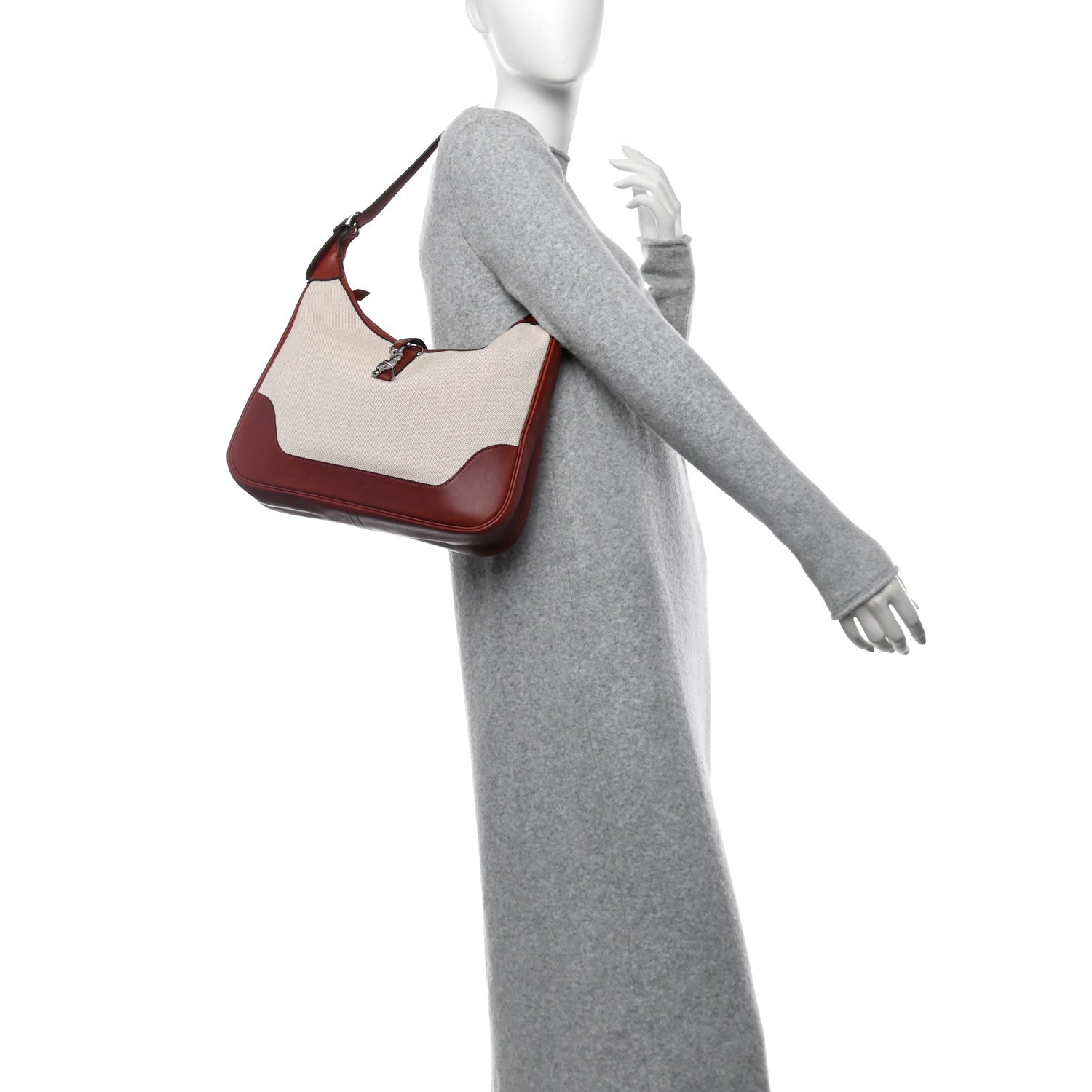 Hermes Toile Gulliver Trim II 31 Rouge H 2 of 9