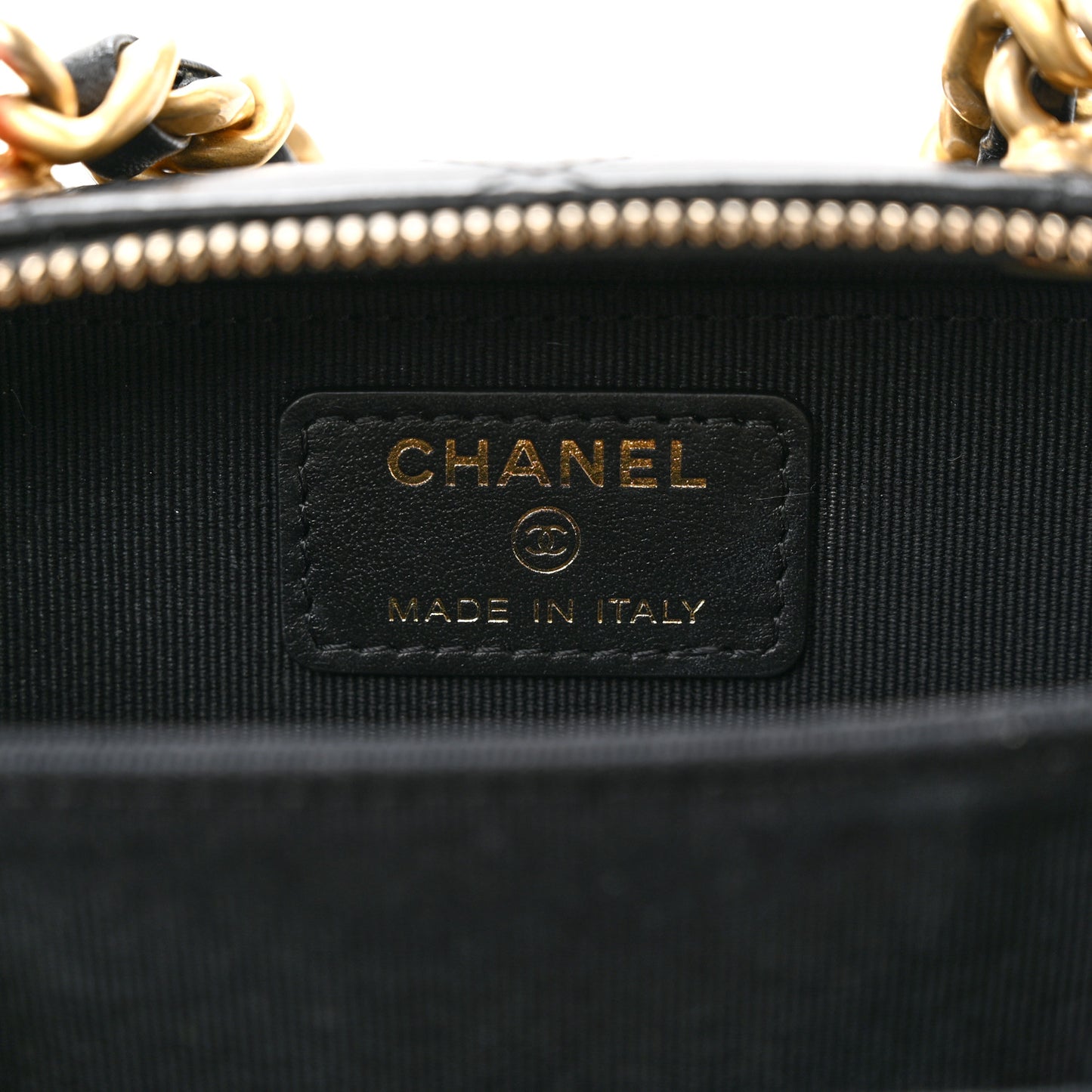 Lambskin Quilted Mini Lacquered Chain Clutch Black