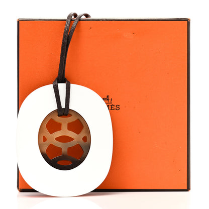 Hermes Buffalo Horn Lacquer Lift Necklace PM Pannacotta 6 of 6