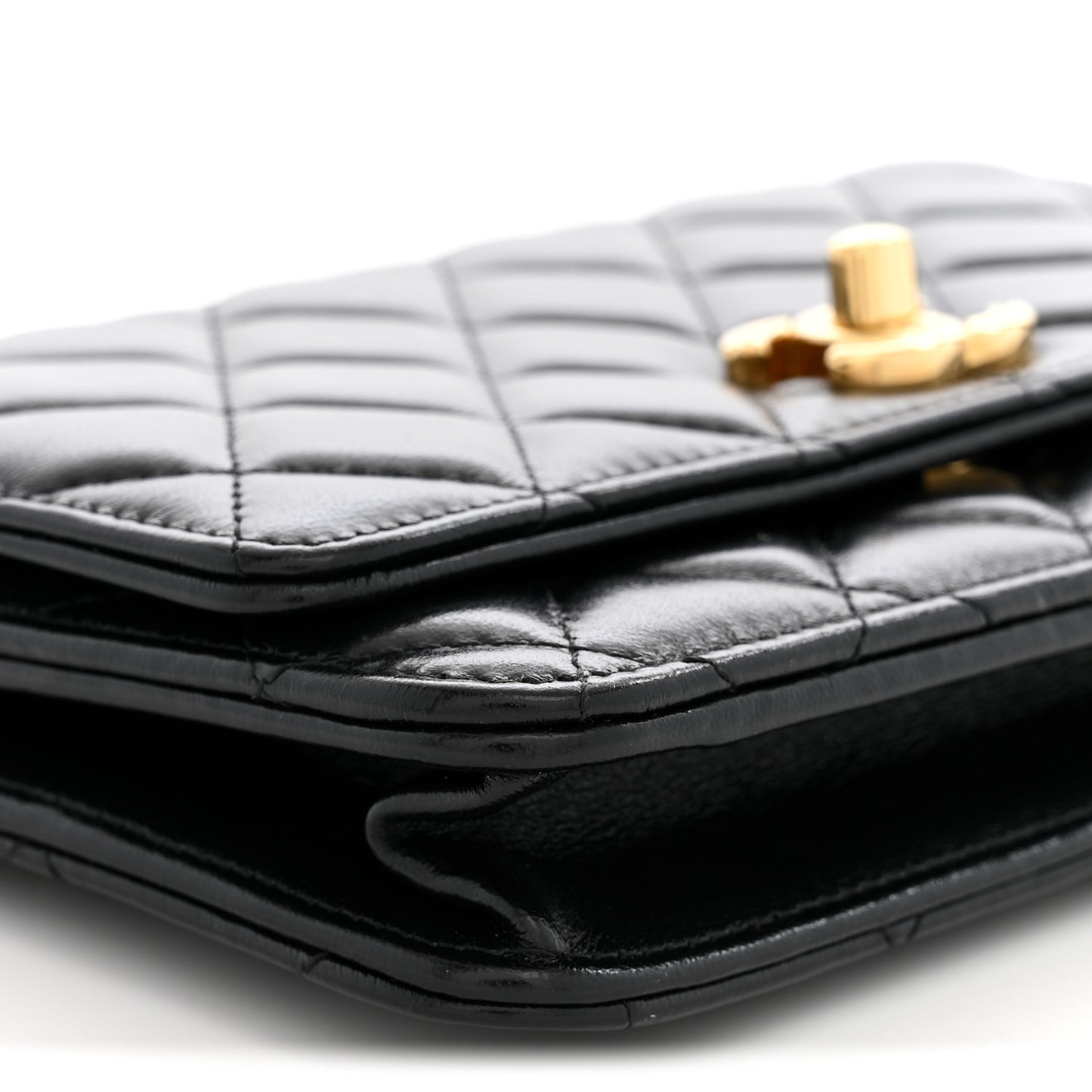 Shiny Lambskin Quilted Golden Links Wallet On Chain WOC Black