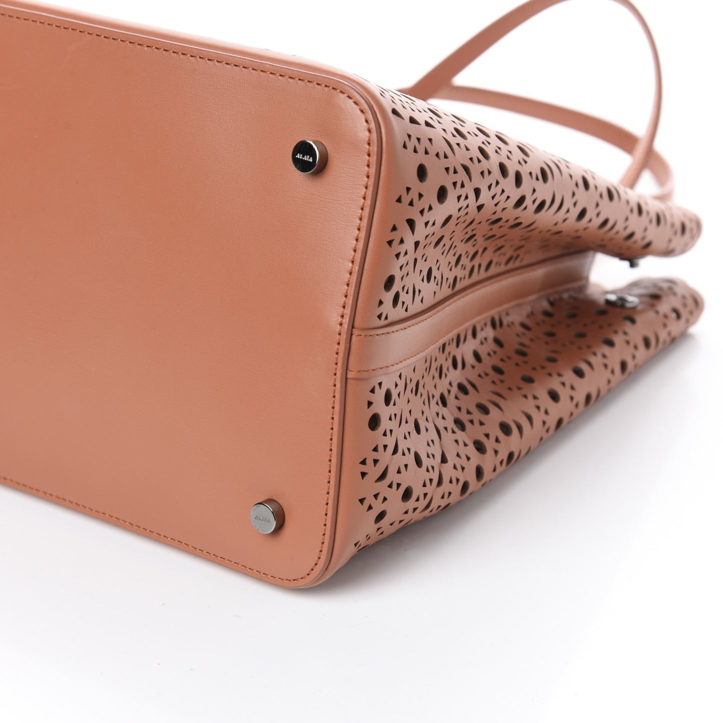 Calfskin Vienne Wave Mina 32 Bag Tan Clair