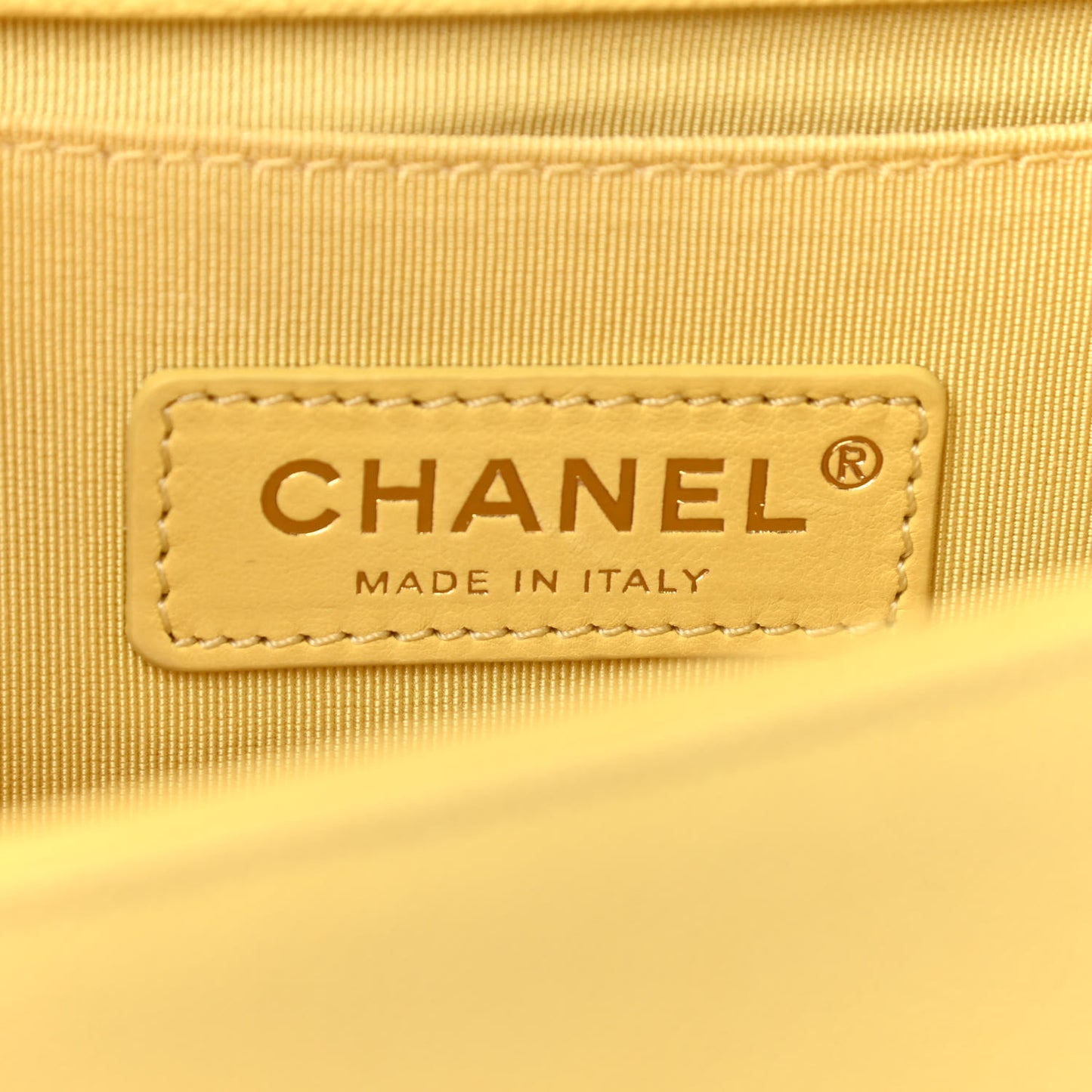 Caviar Chevron Quilted Medium Boy Flap Yellow