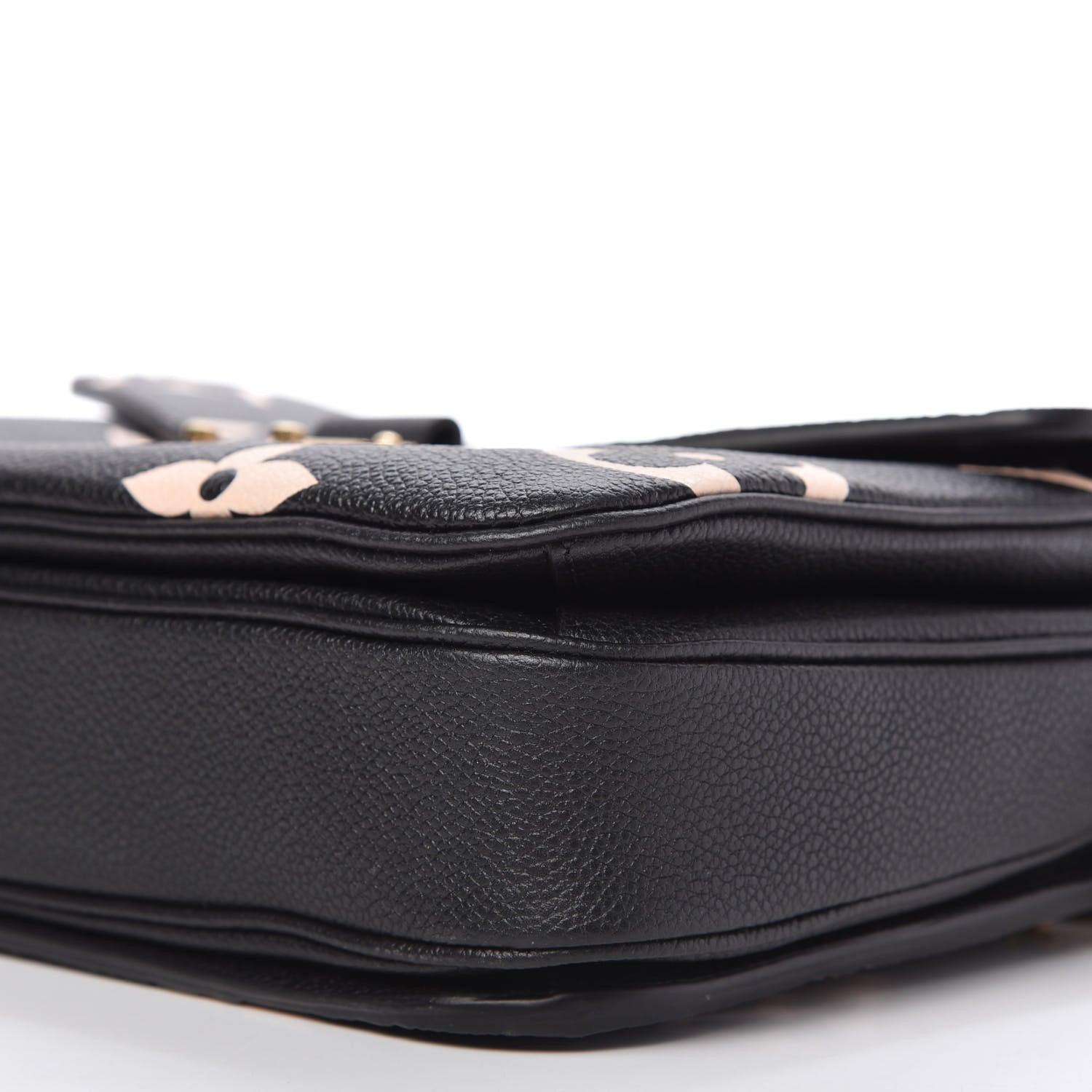 Louis Vuitton Empreinte Monogram Giant Pochette Metis Black Beige 7 of 10
