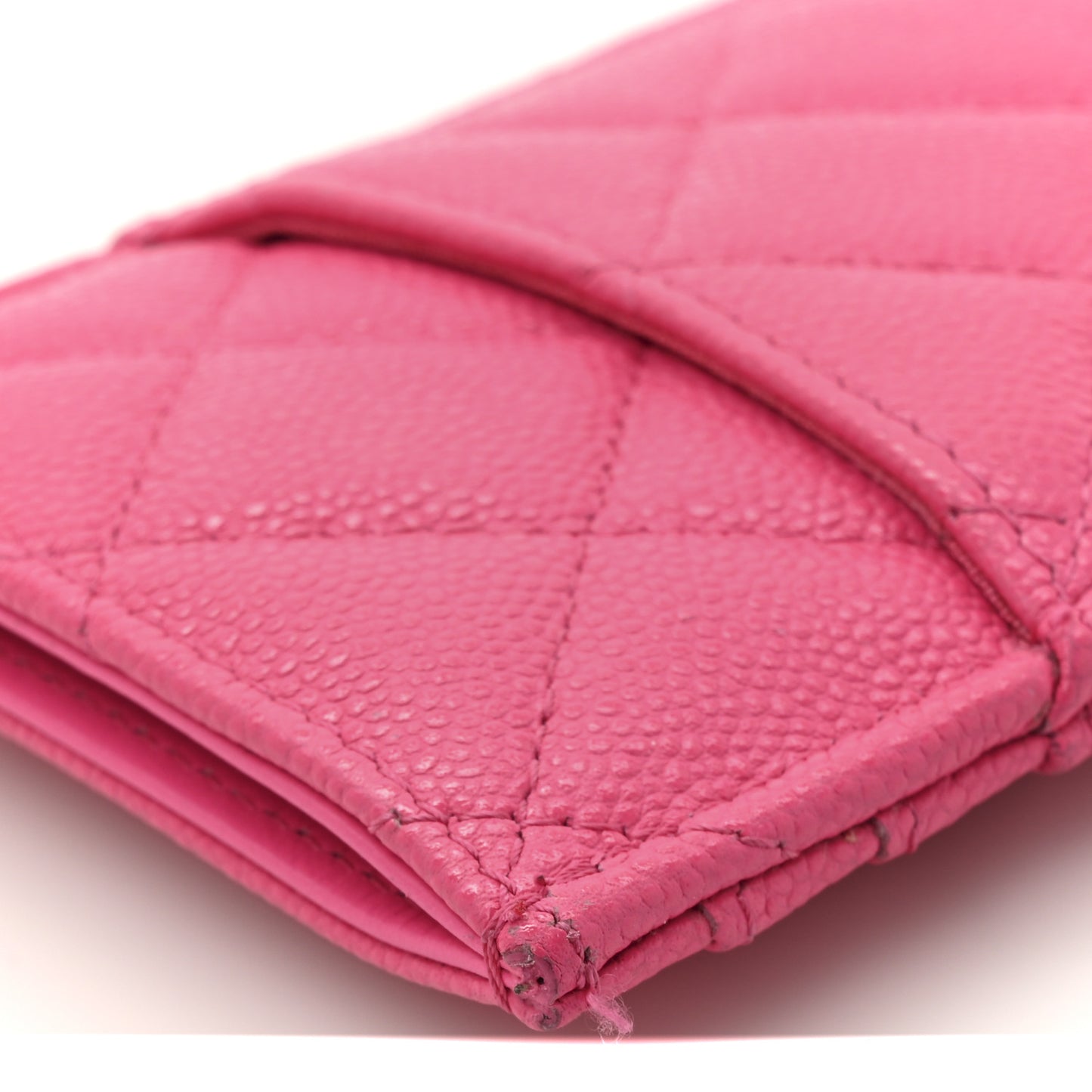 Caviar Quilted Vertical Card Holder Pink