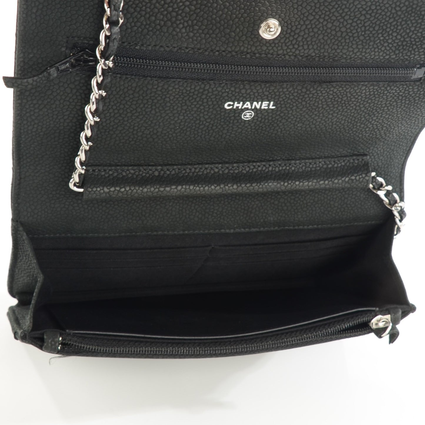Iridescent Caviar Quilted Wallet on Chain WOC Black