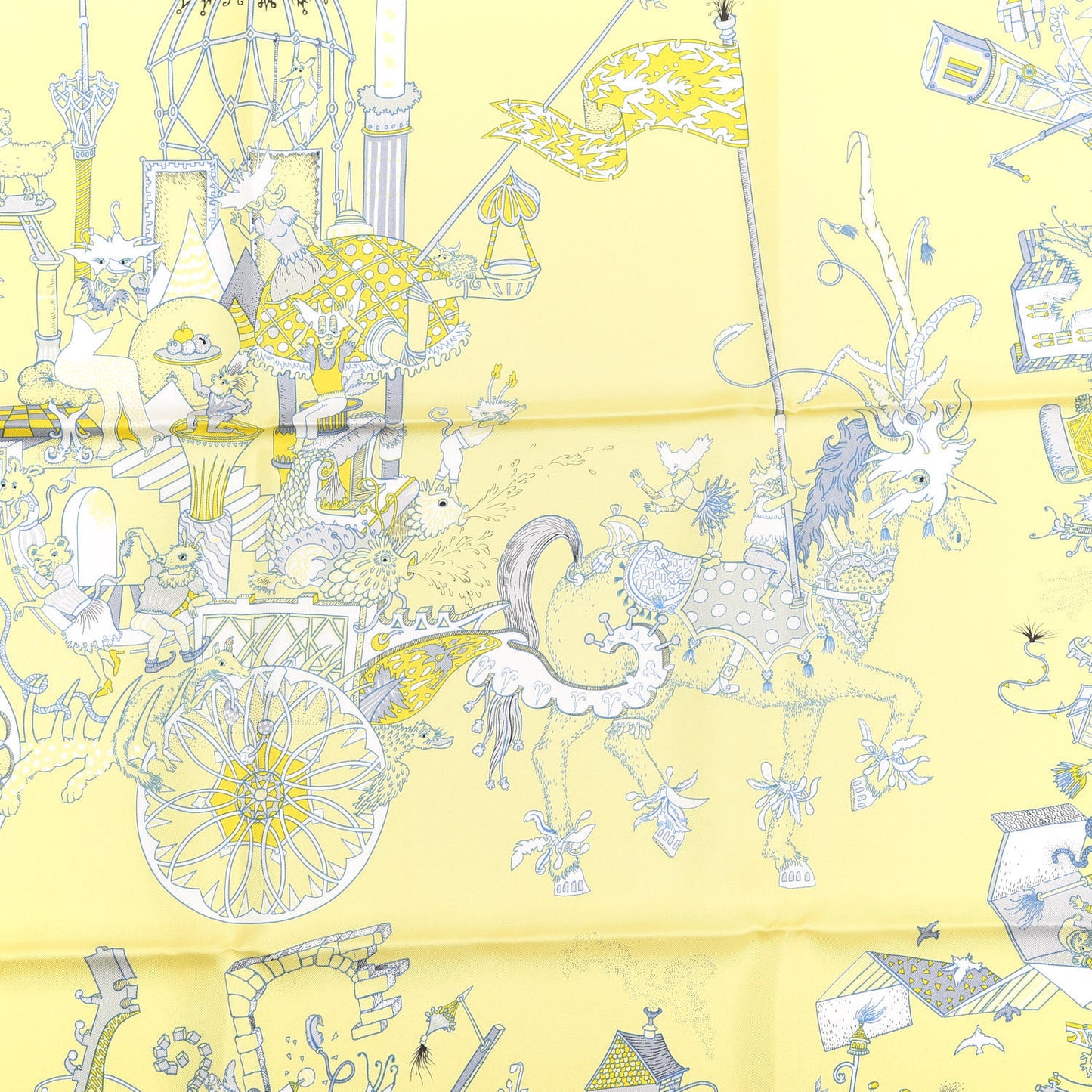 Silk La Folle Parade Scarf 90 Juane Vif Juane Soufre