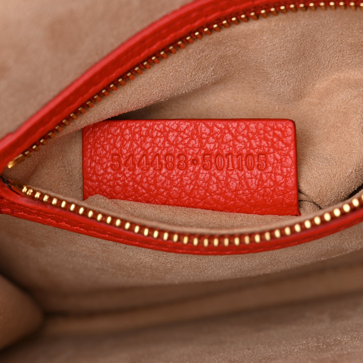 Fine Grain Goatskin Box Shoulder Bag 19 Red