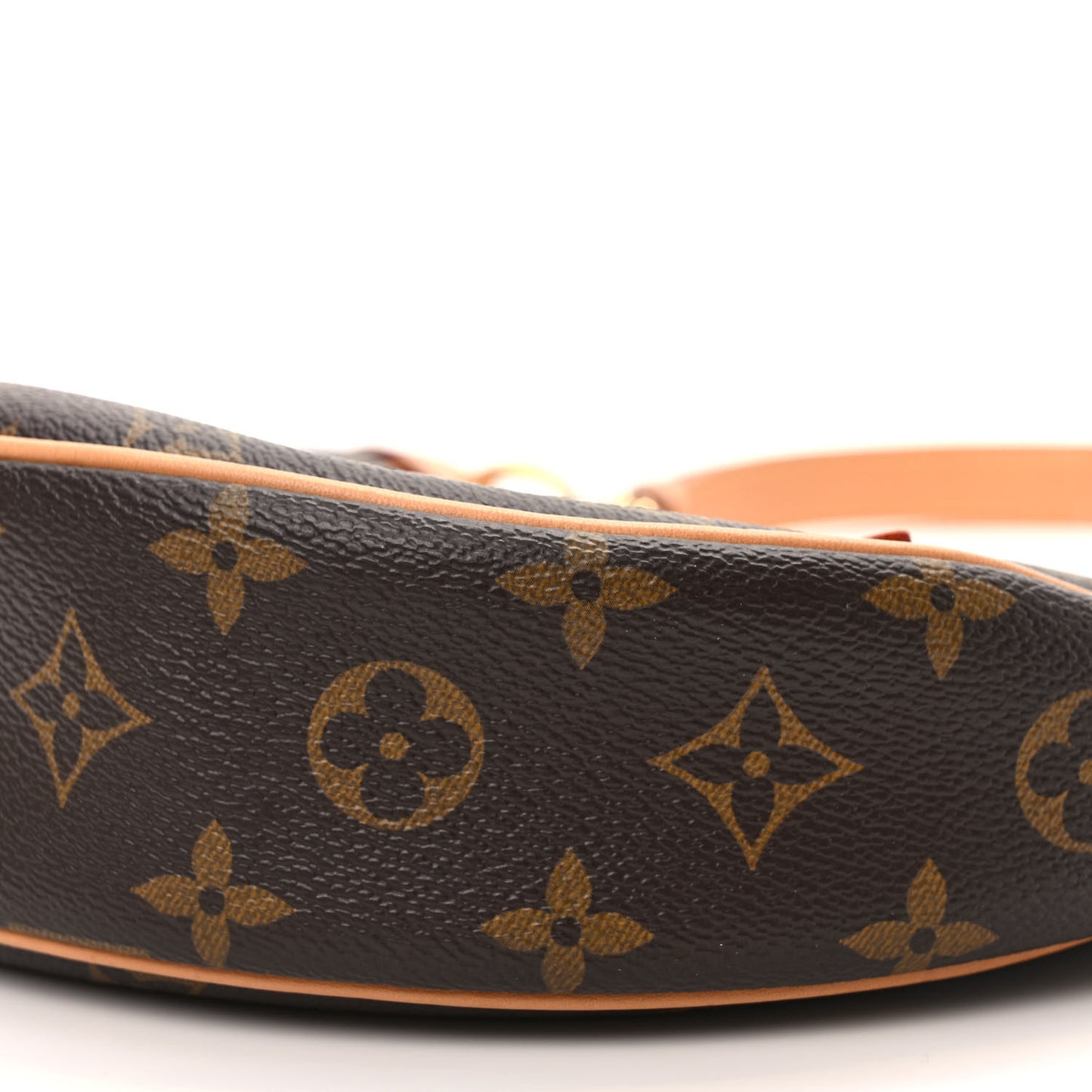 Monogram Loop
