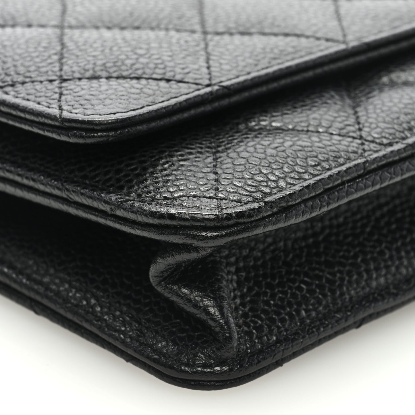 Caviar Quilted Wallet on Chain WOC Black