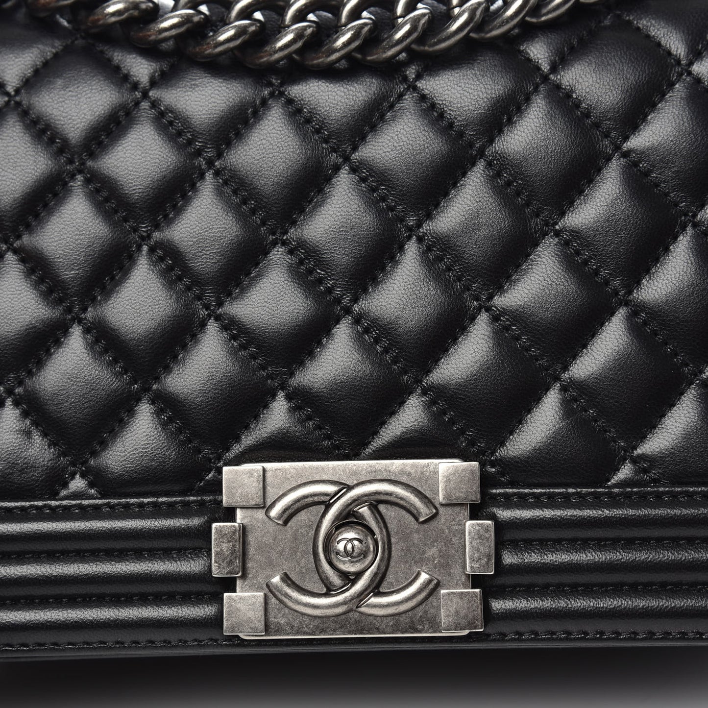 Lambskin Quilted Medium Boy Flap Black