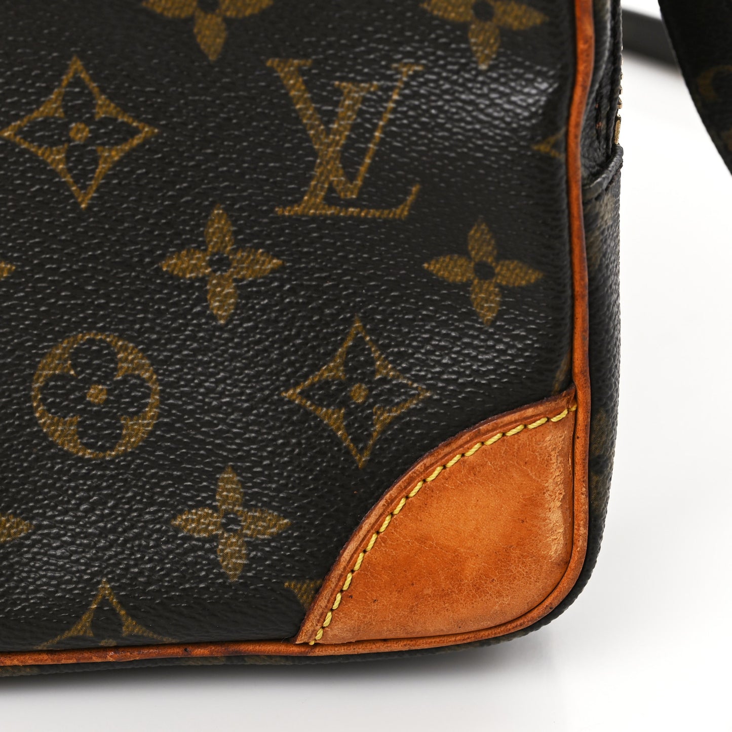 Monogram Amazone