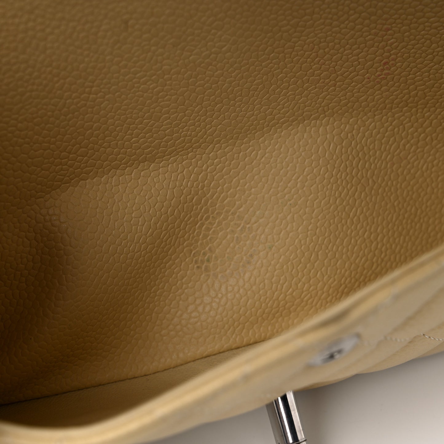 Caviar Quilted Medium Double Flap Beige Clair