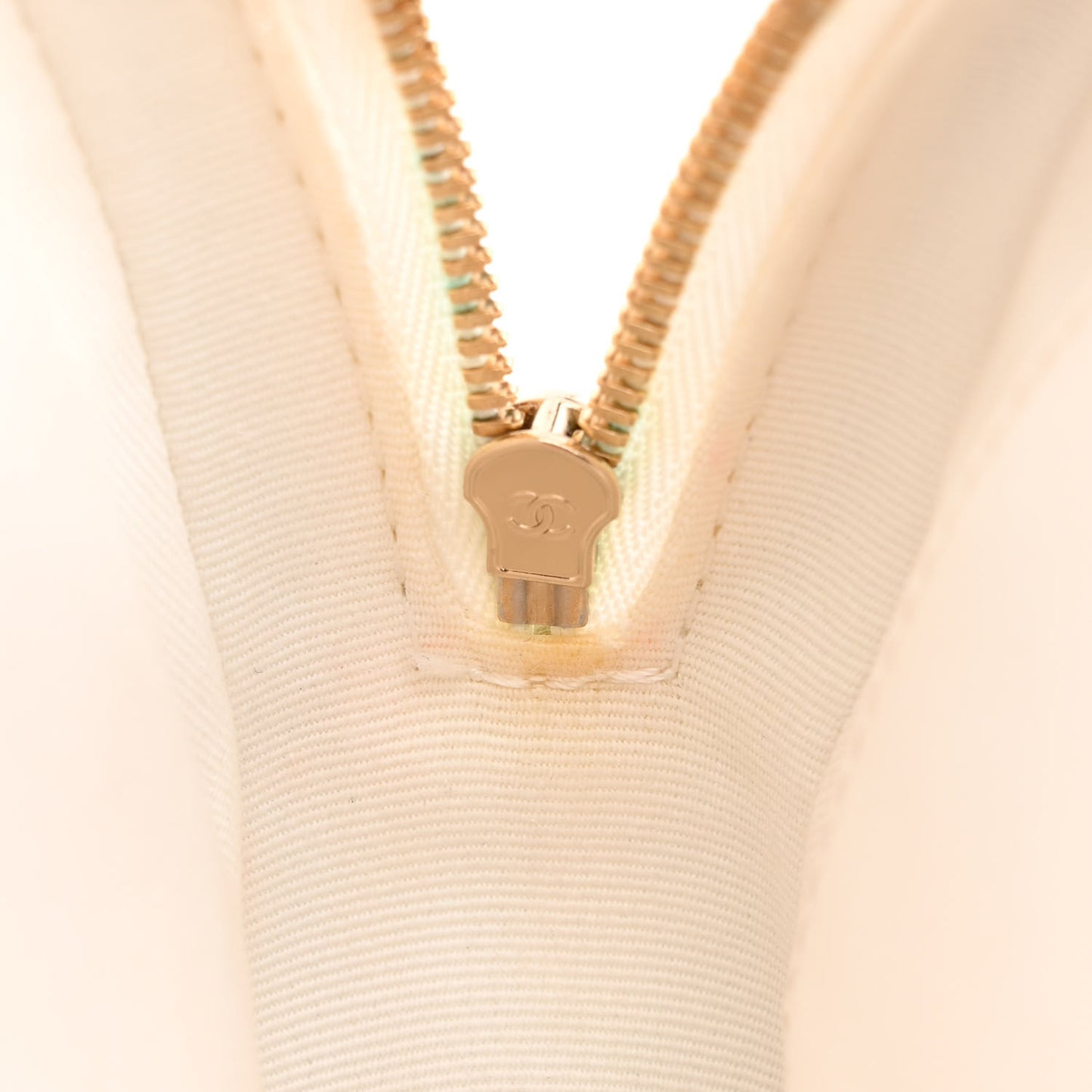 Lambskin Quilted CC In Love Heart Bag White