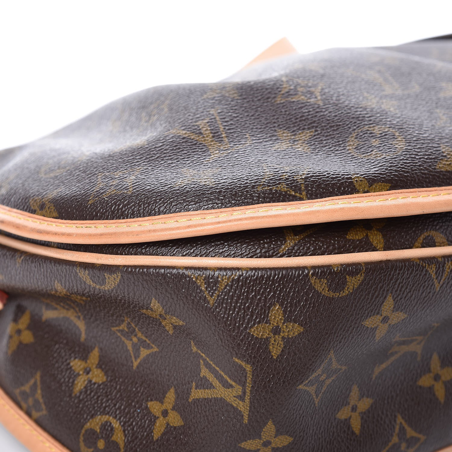 Louis Vuitton Monogram Menilmontant MM 13 of 17