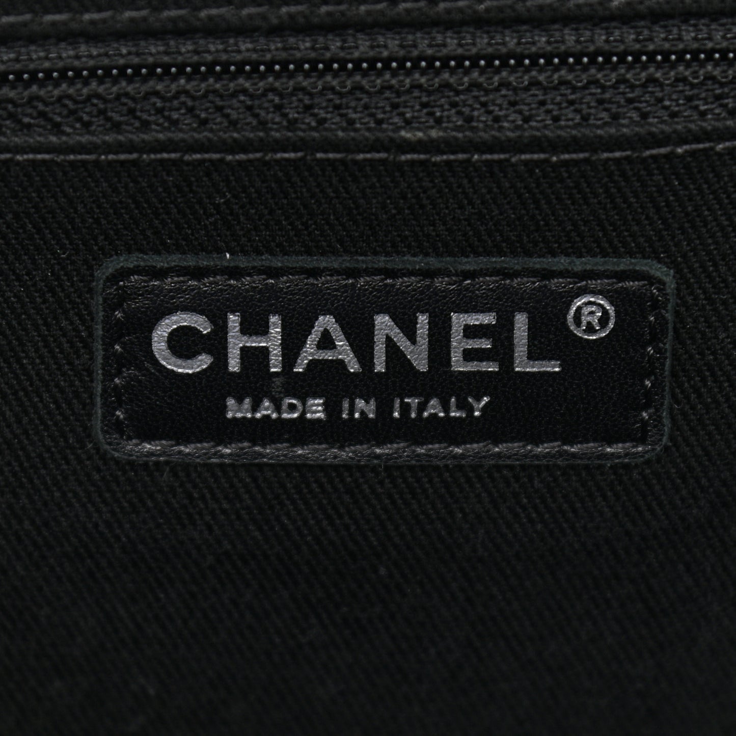 Iridescent Caviar Quilted Jumbo Easy Flap Blue