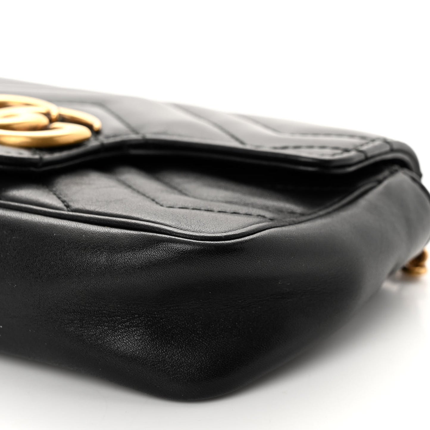 Calfskin Matelasse Super Mini GG Marmont Shoulder Bag Black
