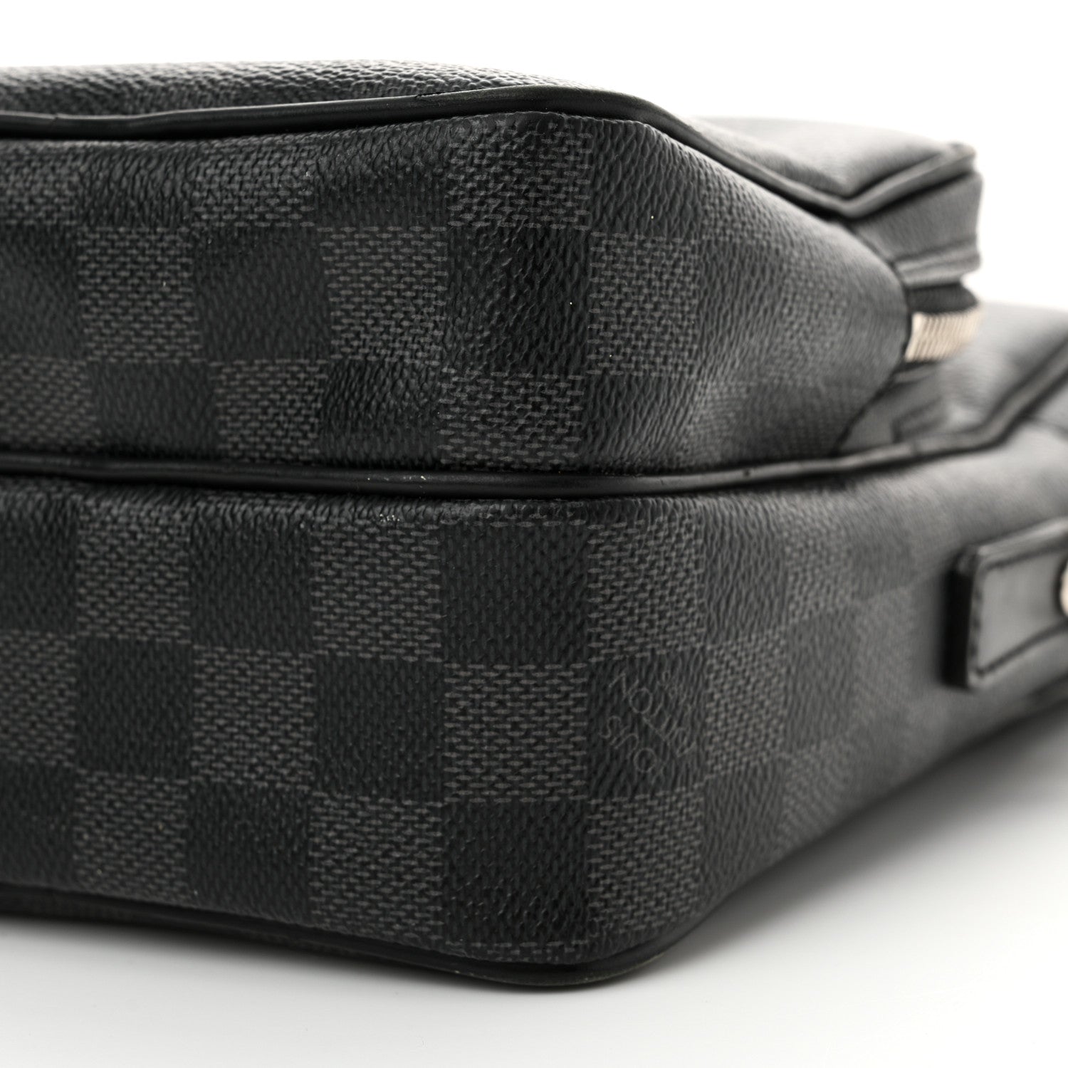 Louis Vuitton Damier Graphite Rem Bag 9 of 11