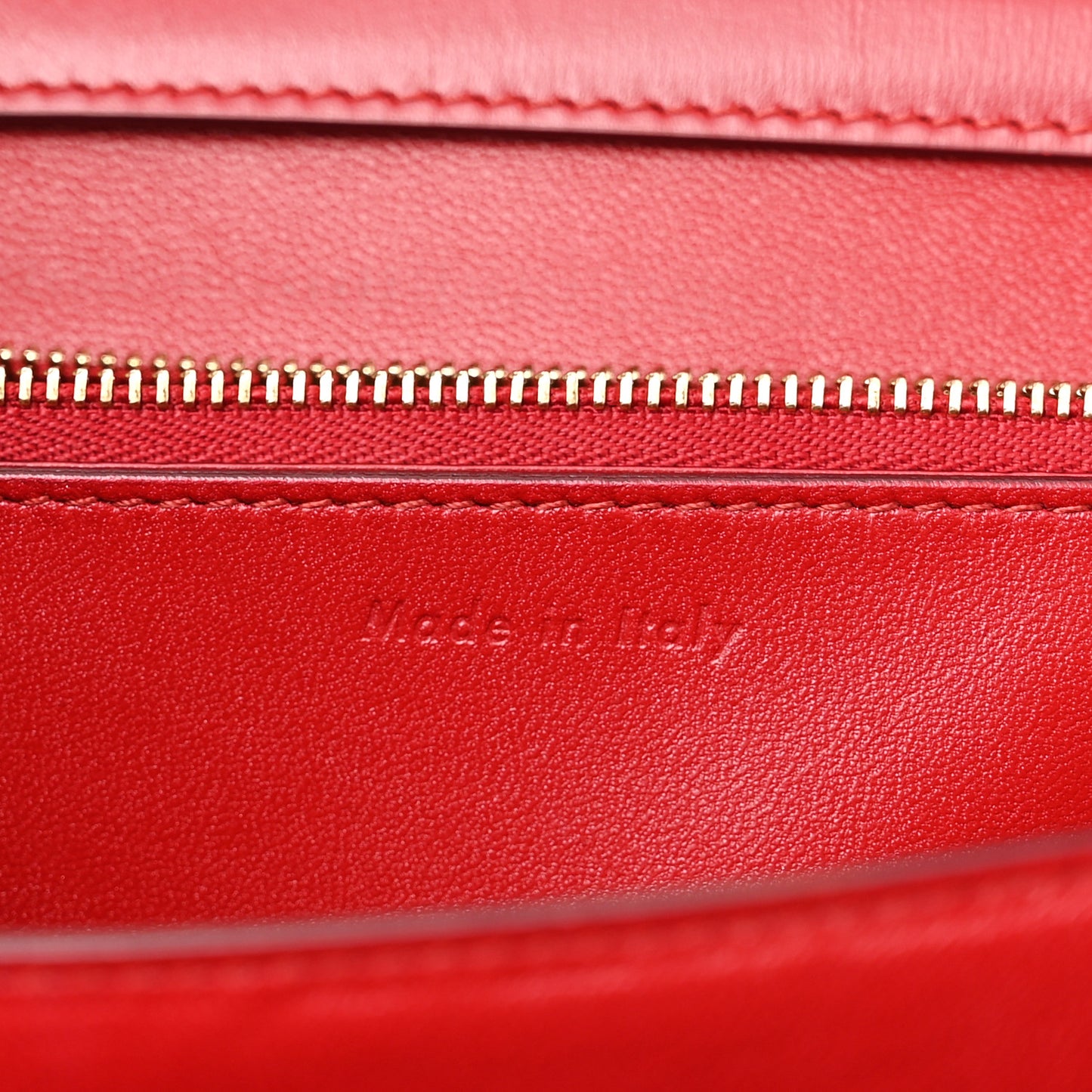 Box Calfskin Medium Classic Box Flap Bag Red