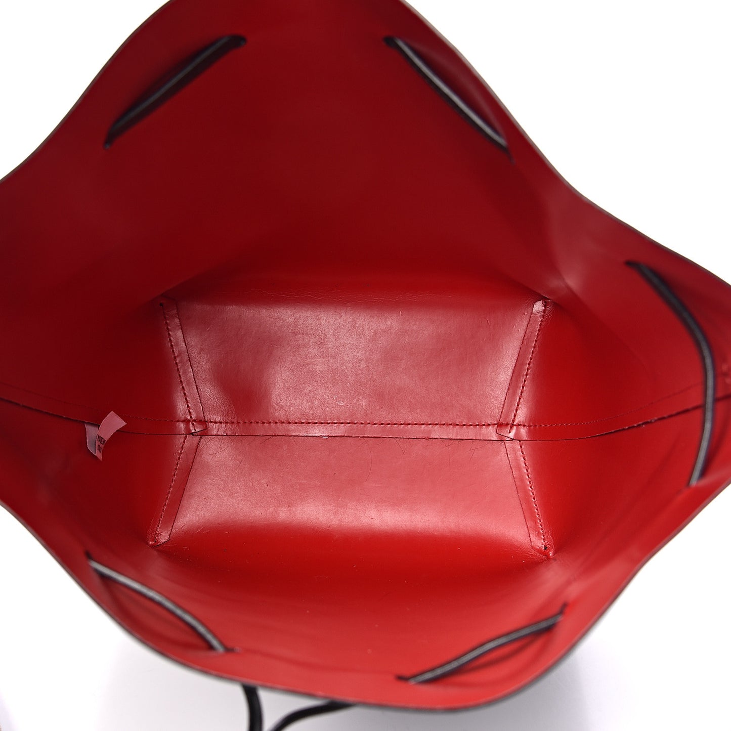 Vegetable Tanned Calfskin Bucket Bag Black Flamma
