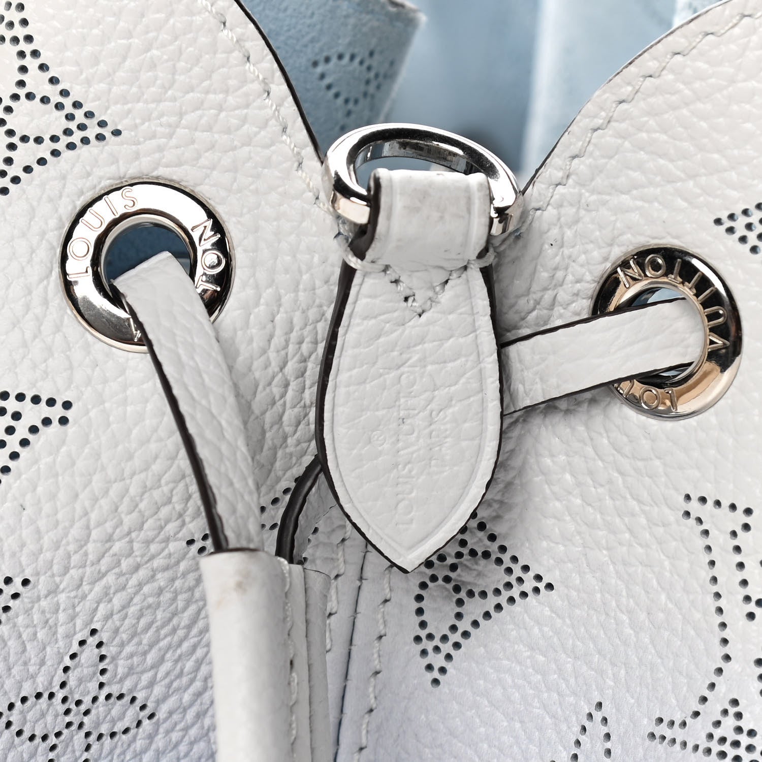 Louis Vuitton Mahina Degrade Bella Bleu 6 of 8