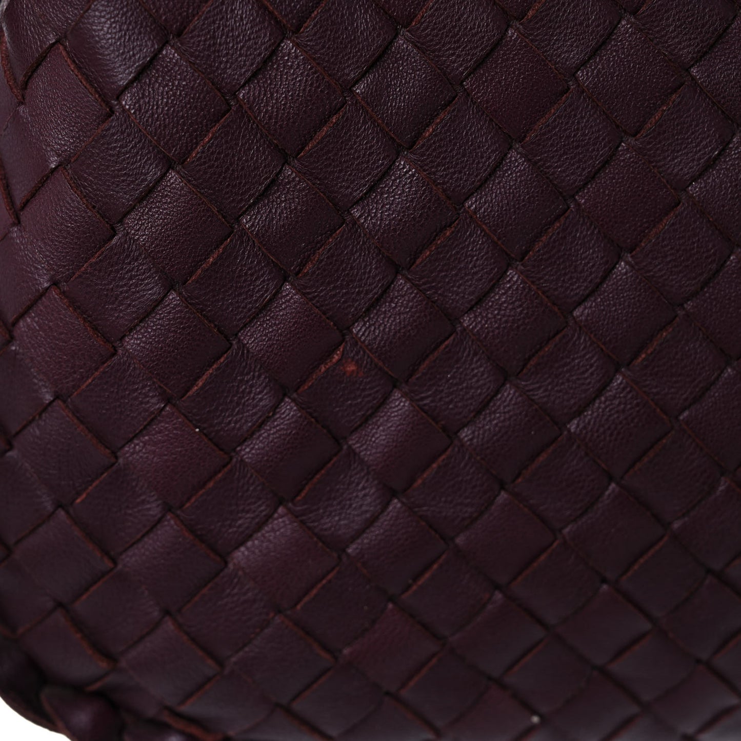 Nappa Intrecciato Medium Veneta Hobo Aubergine