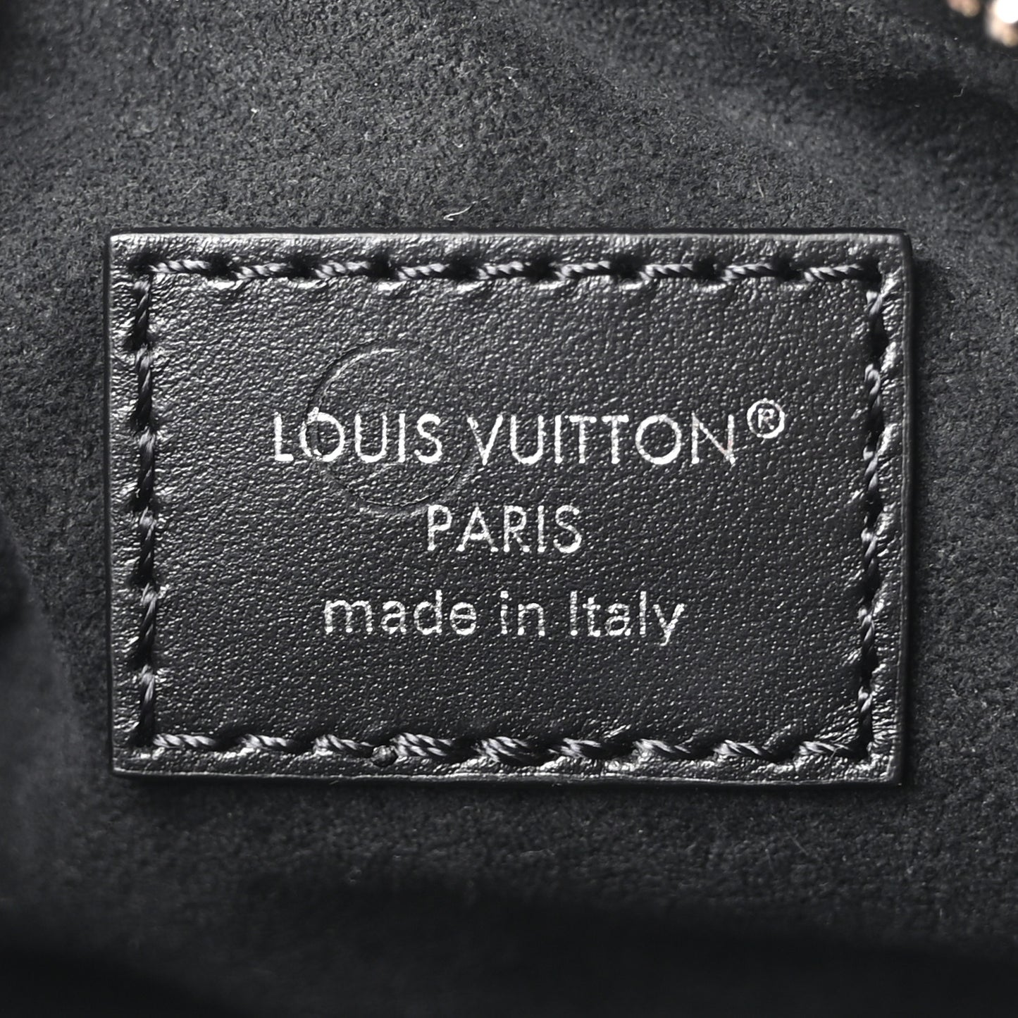 Lambskin Pochette Vibe Black