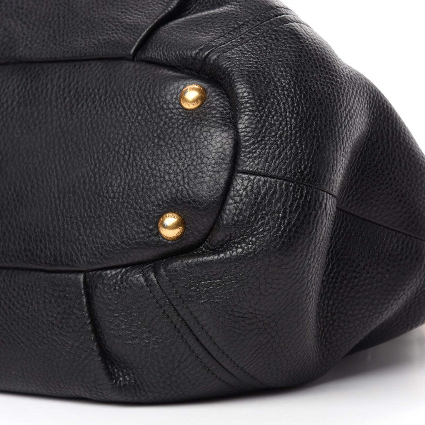 Vitello Daino Shoulder Bag Black