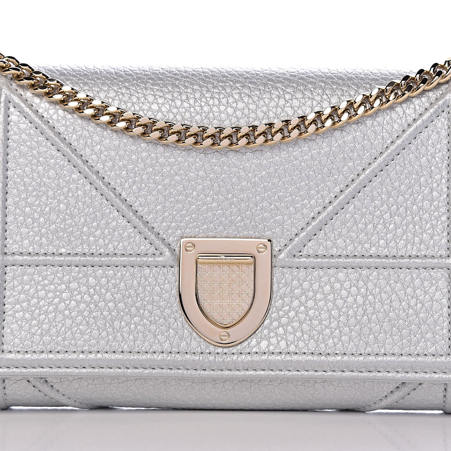 Christian Dior Metallic Grained Calfskin Diorama Croisiere Chain Wallet Silver 11 of 11