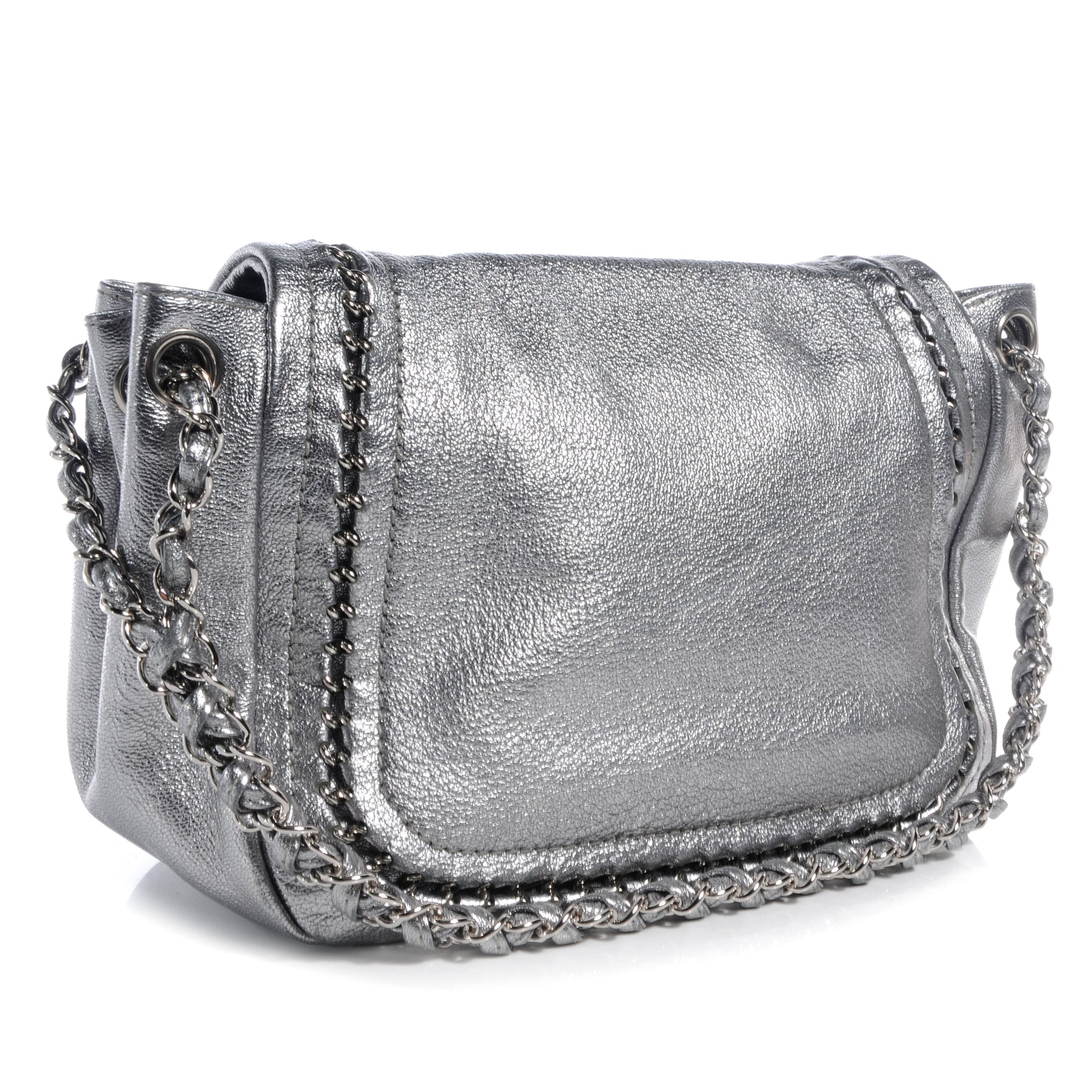 Chanel Luxe Ligne Flap Bag Silver 3 of 8