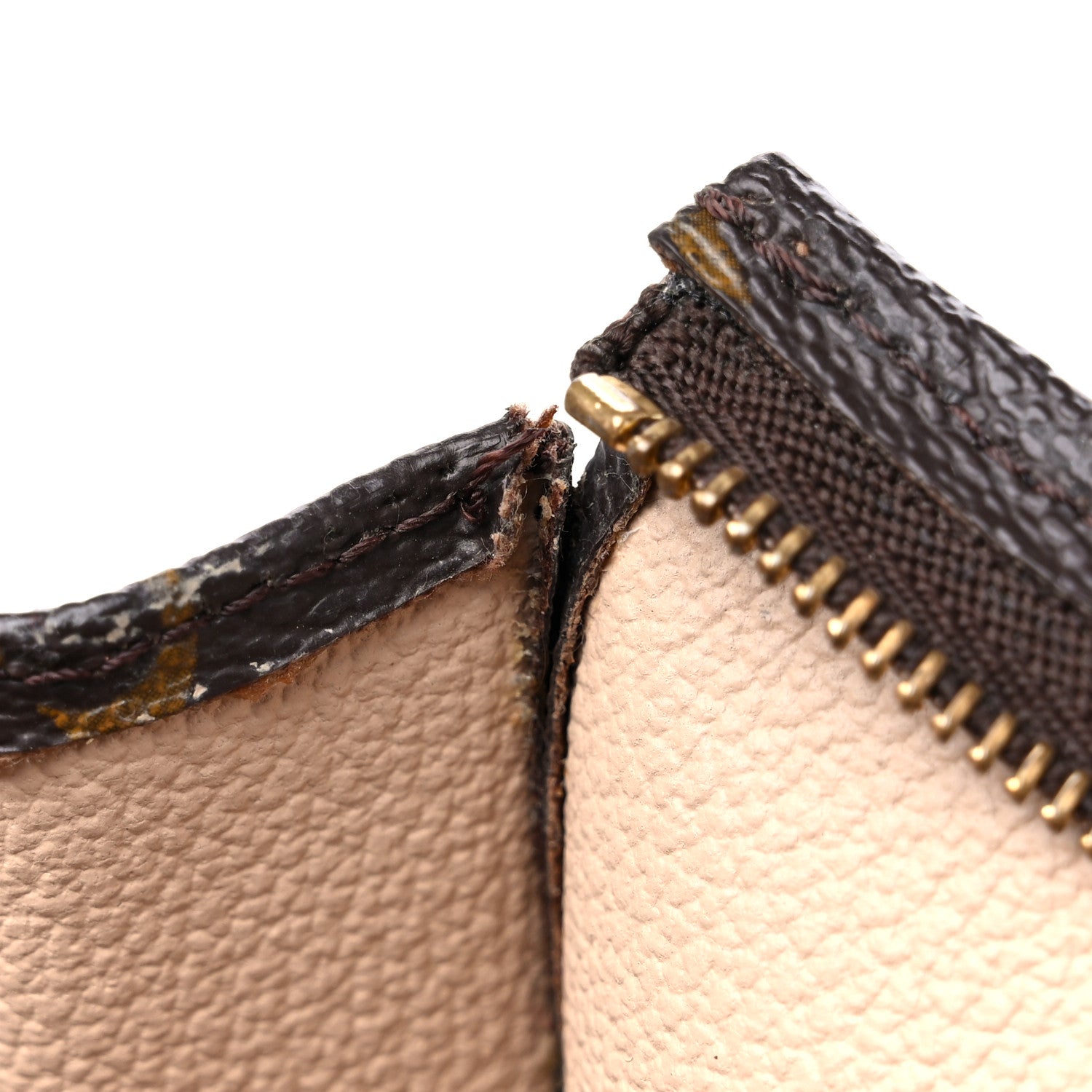 Louis Vuitton Monogram Toiletry Pouch 19 11 of 14