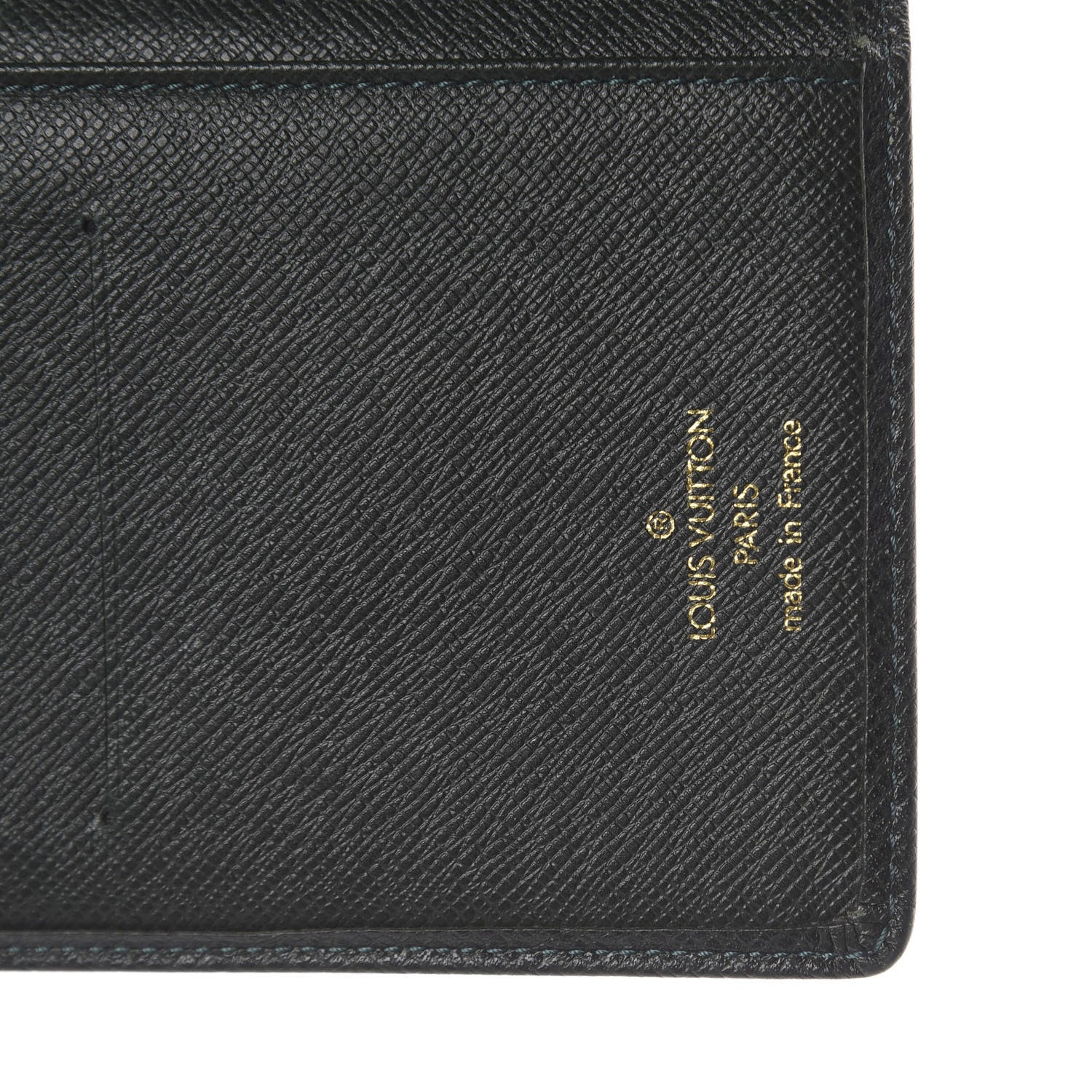 Louis Vuitton Taiga Porte-Cartes Credit Card Organizer Wallet Epicea 5 of 5