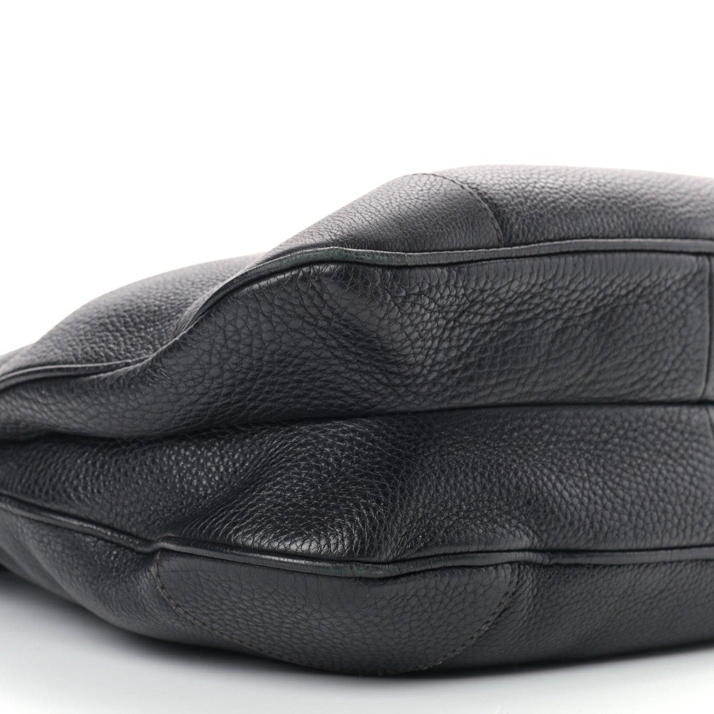 Vitello Daino Pushlock Hobo Black
