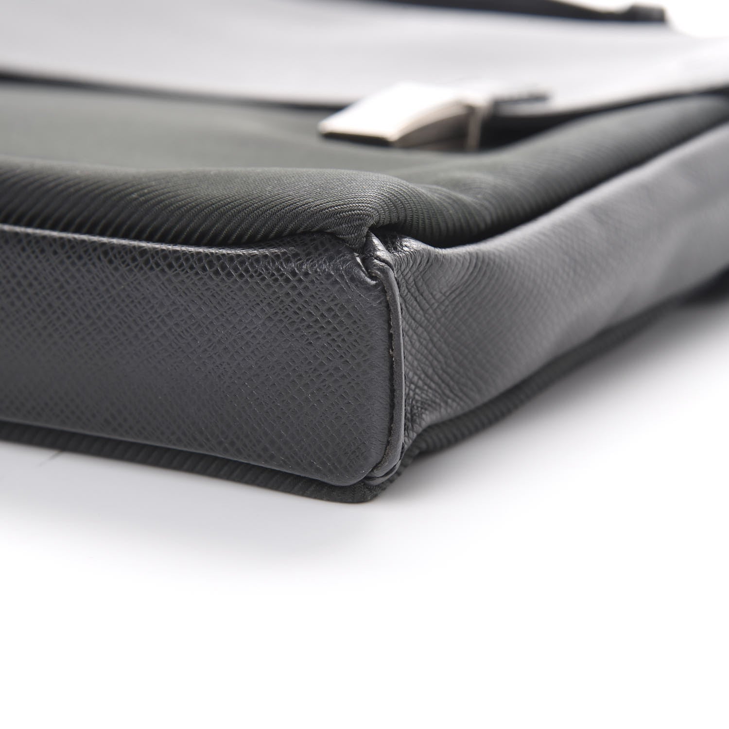 Louis Vuitton Taiga Saratov GM Ardoise 9 of 10
