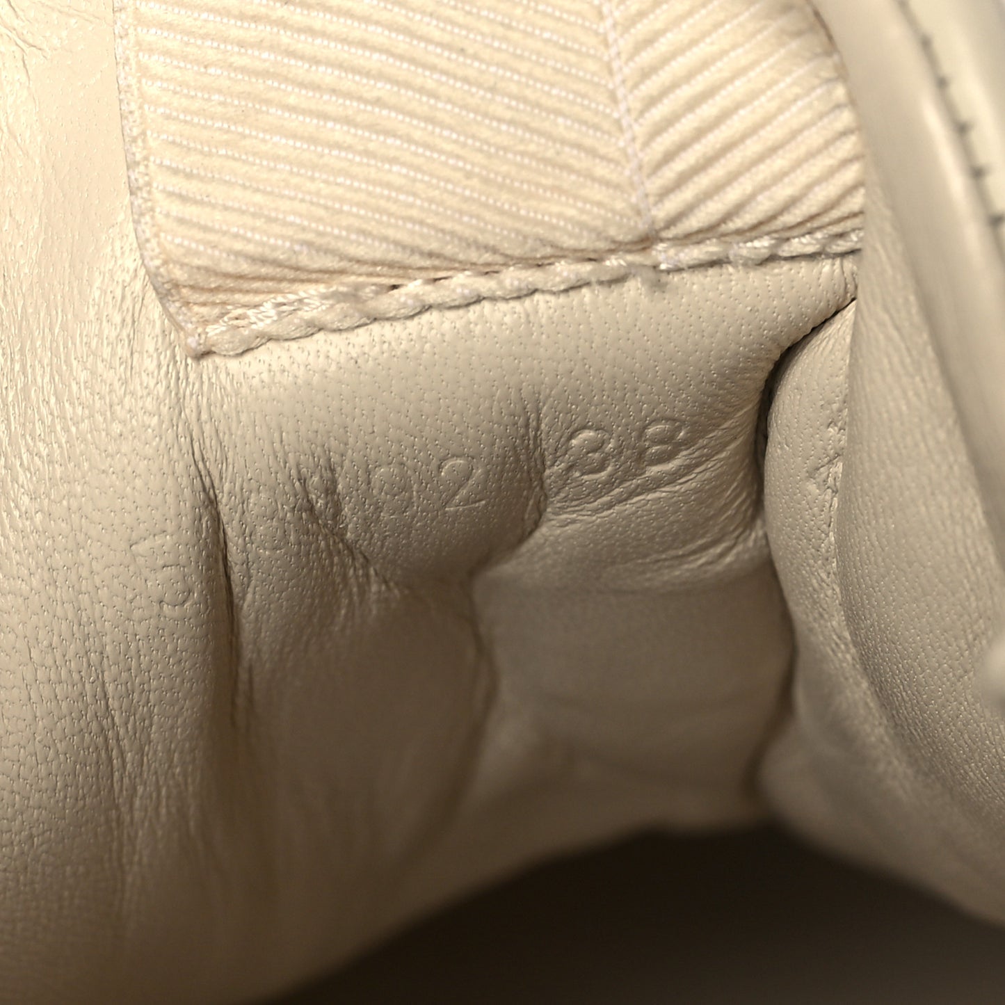 Calfskin Logo Womens Rhyton Sneakers 38 Ivory