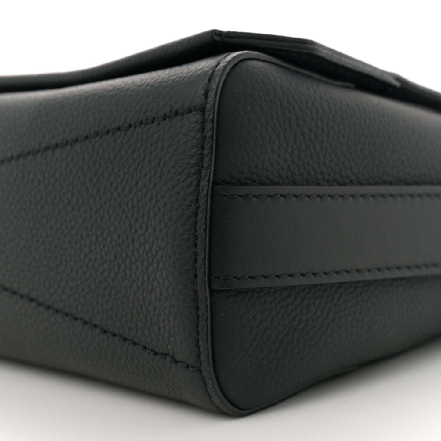 Calfskin Aerogram Takeoff Messenger Black