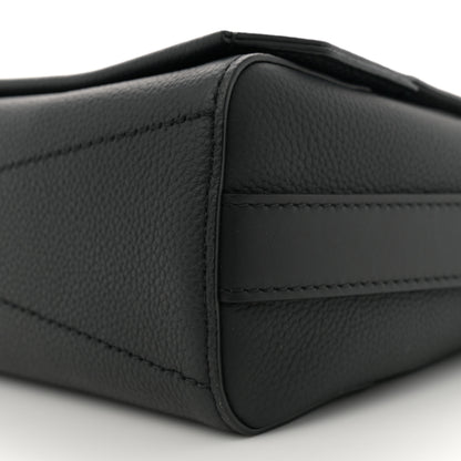 Louis Vuitton Calfskin Aerogram Takeoff Messenger Black 9 of 10