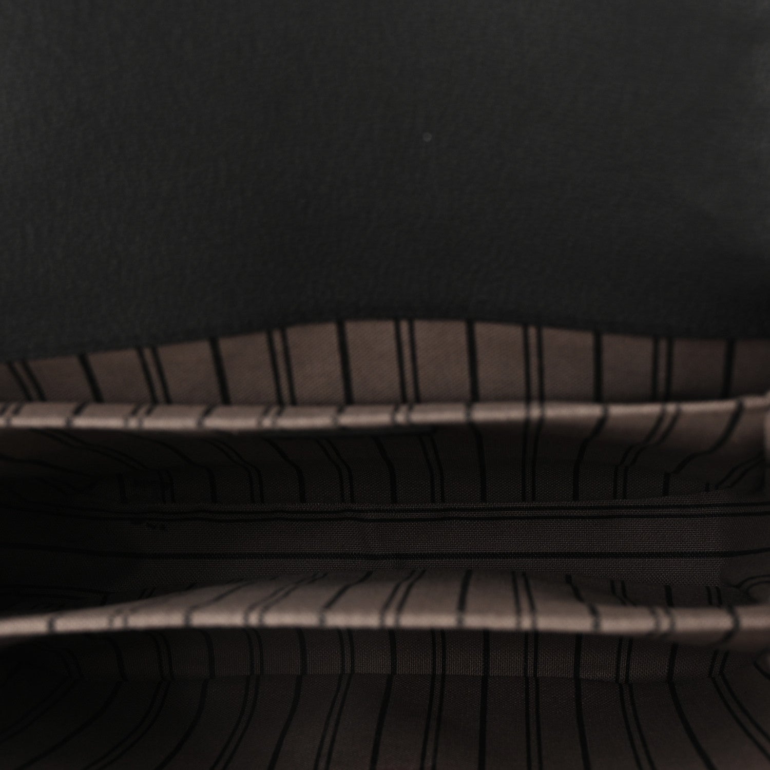 Louis Vuitton Empreinte Pochette Metis Black 5 of 9