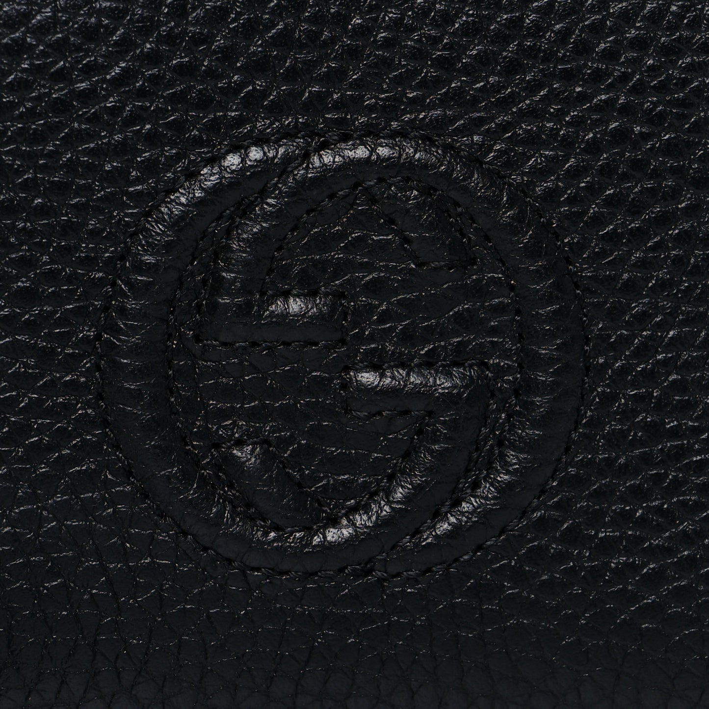 Pebbled Calfskin Small Soho Zip Around Wallet Black