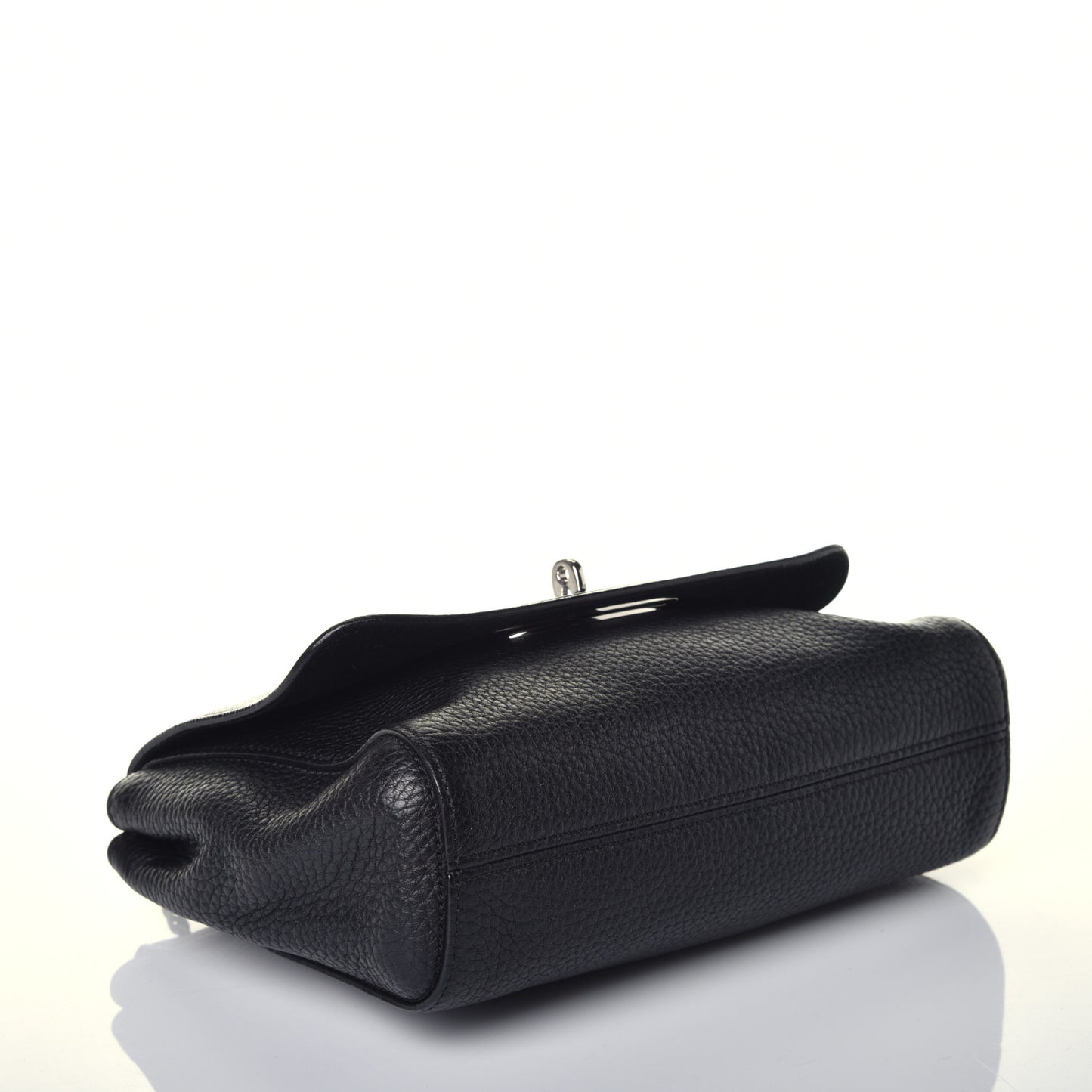 Classic Grain Small Lily Flap Black