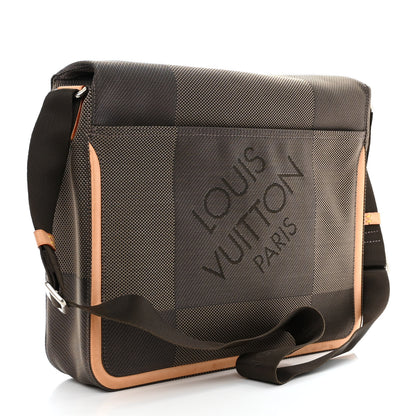 Louis Vuitton Damier Geant Messenger Bag Terre 3 of 12