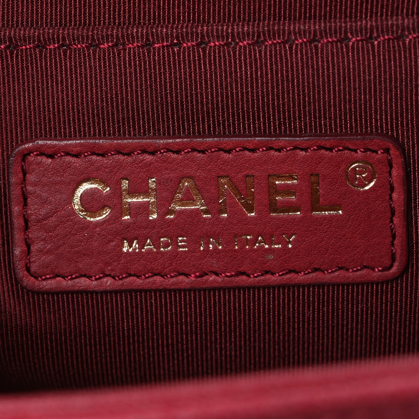 Caviar Quilted Medium Boy Flap Dark Red