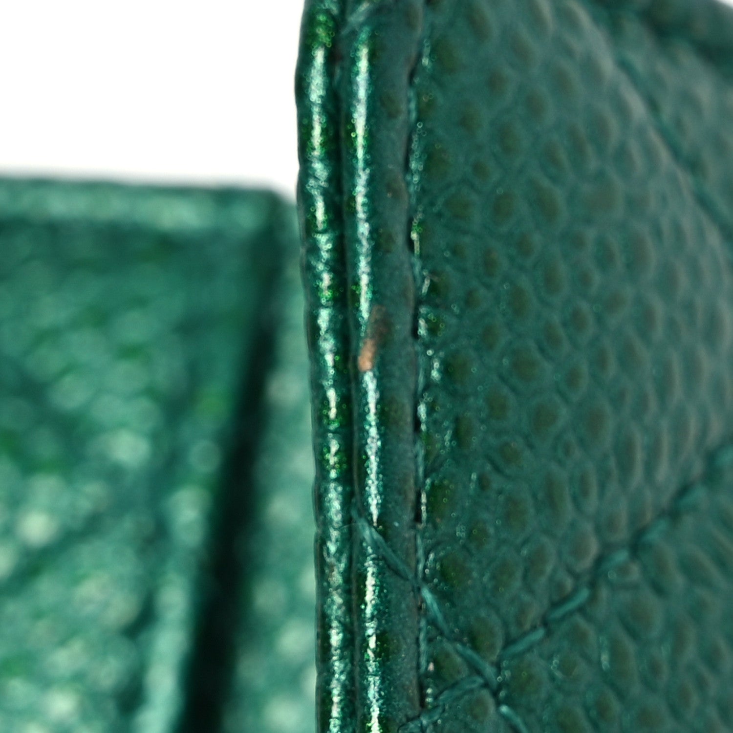 Chanel Metallic Caviar Quilted Flap Card Holder Wallet Green 11 of 13