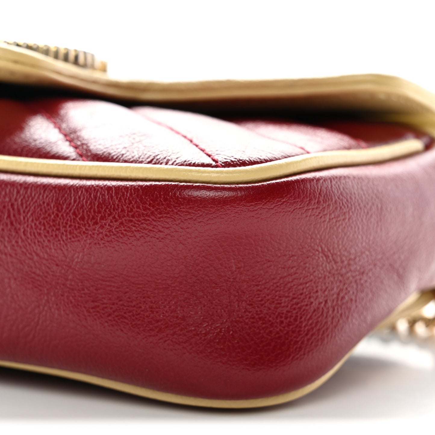 Vintage Effect Calfskin Matelasse Super Mini Torchon GG Marmont Shoulder Bag Black Beige