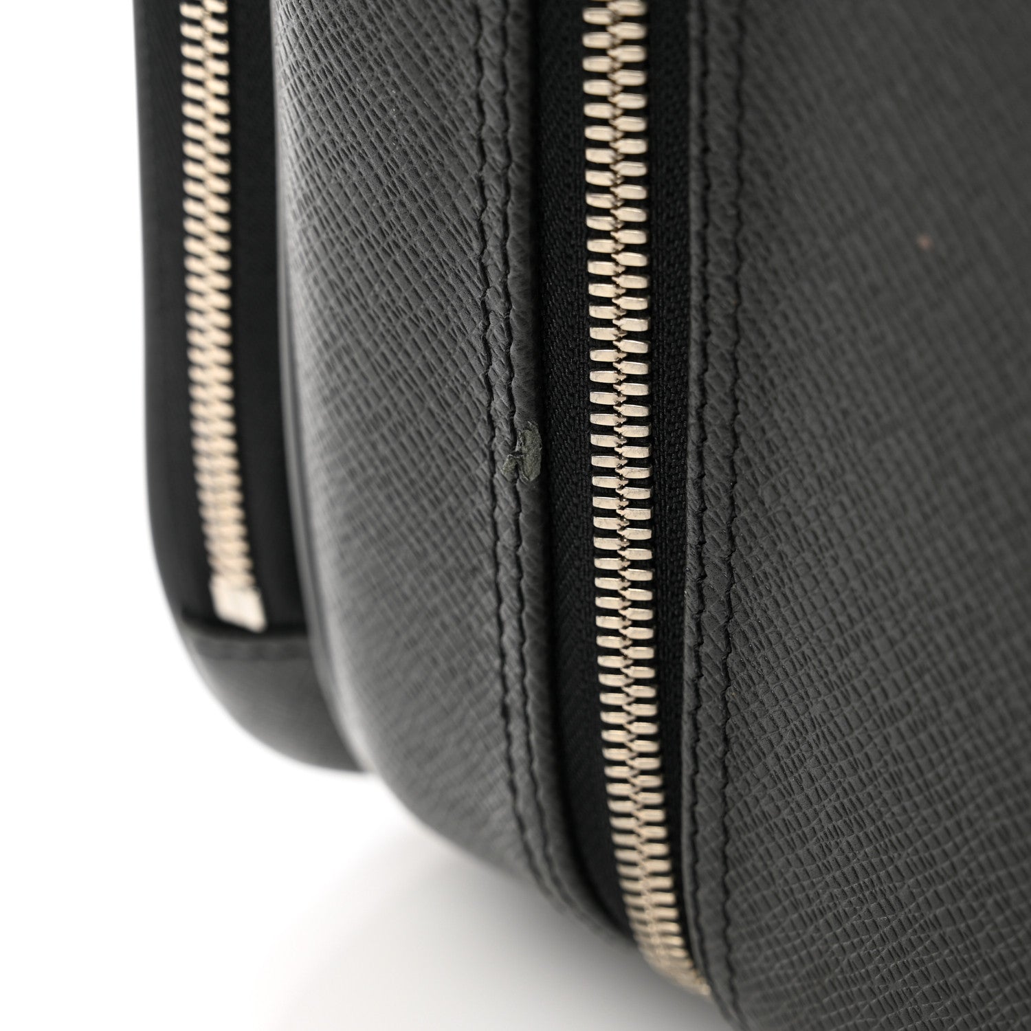 Louis Vuitton Taiga Pilot Case Ardoise 10 of 10