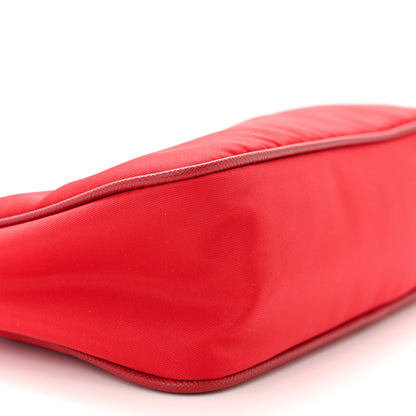 Prada Nylon Re-Edition 2005 Shoulder Bag Rosso 10 of 11